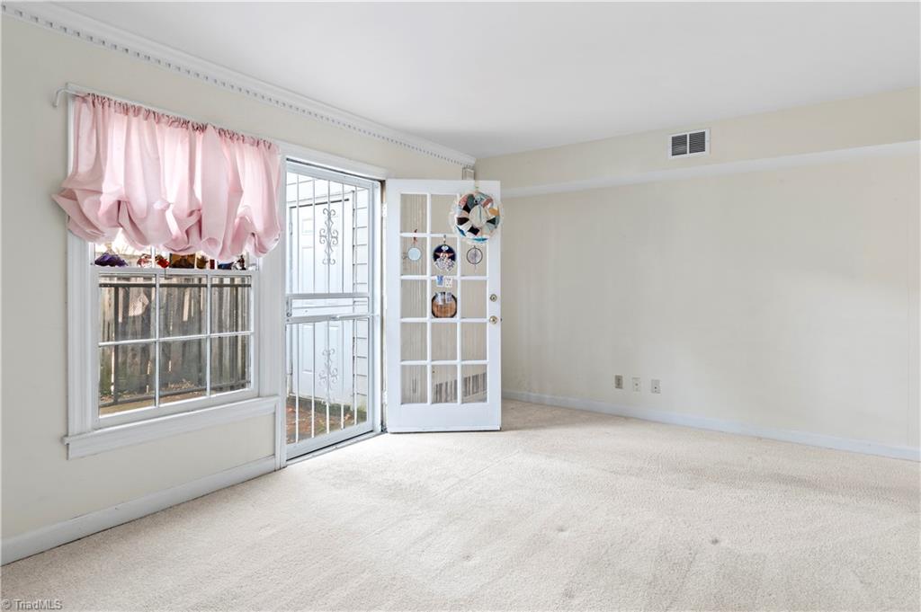 2821 Tully Square # F Property Photo 18