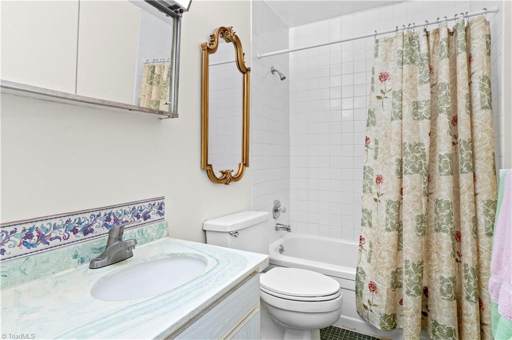 2821 Tully Square # F Property Photo 23