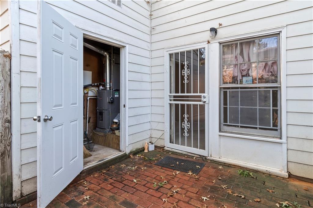 2821 Tully Square # F Property Photo 25