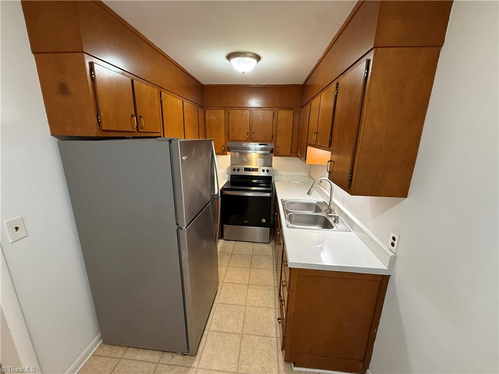 1608 W Northwest Boulevard # D Property Photo 6