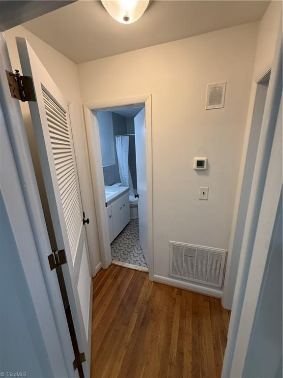 1608 W Northwest Boulevard # D Property Photo 7