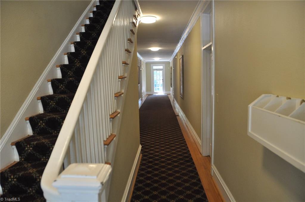 1714 Lynwood Avenue # 2 Property Photo 2