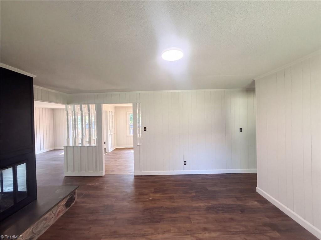 231 Oakgrove Road Property Photo 11