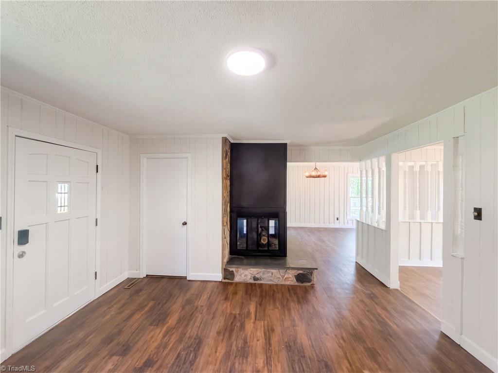 231 Oakgrove Road Property Photo 12