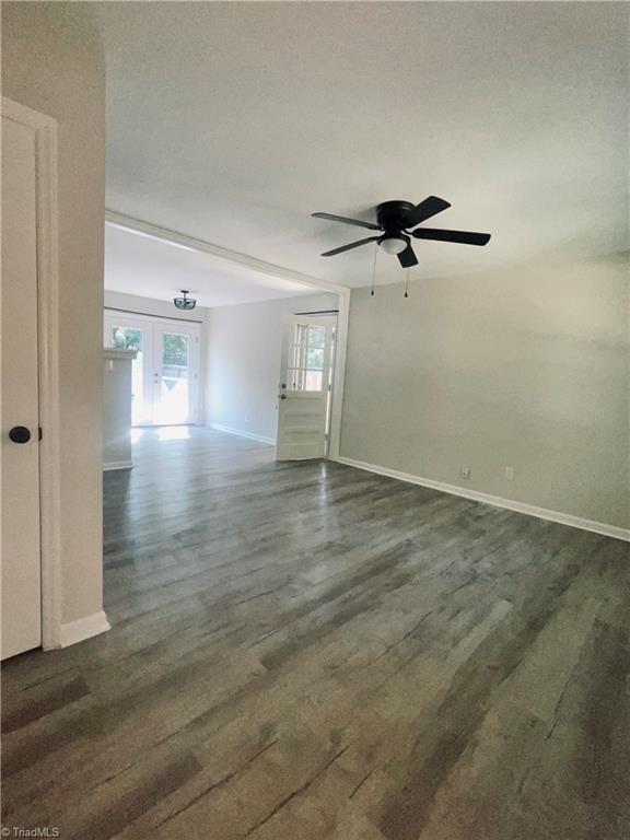 4709 Chaucer Drive Property Photo 10