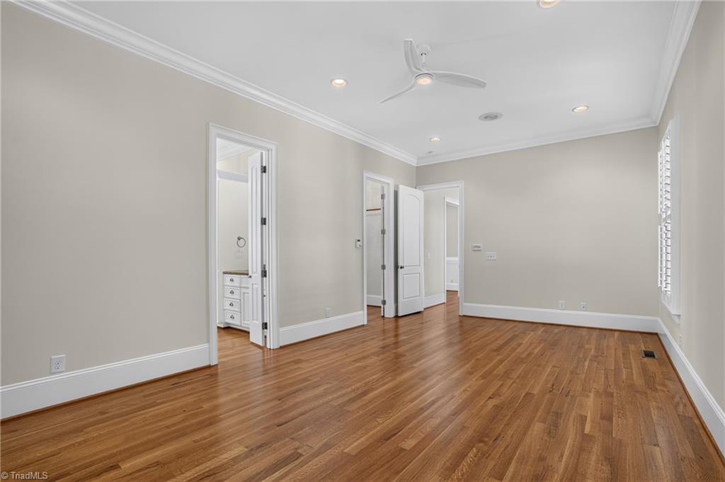 1018 Lochshire Drive Property Photo 25