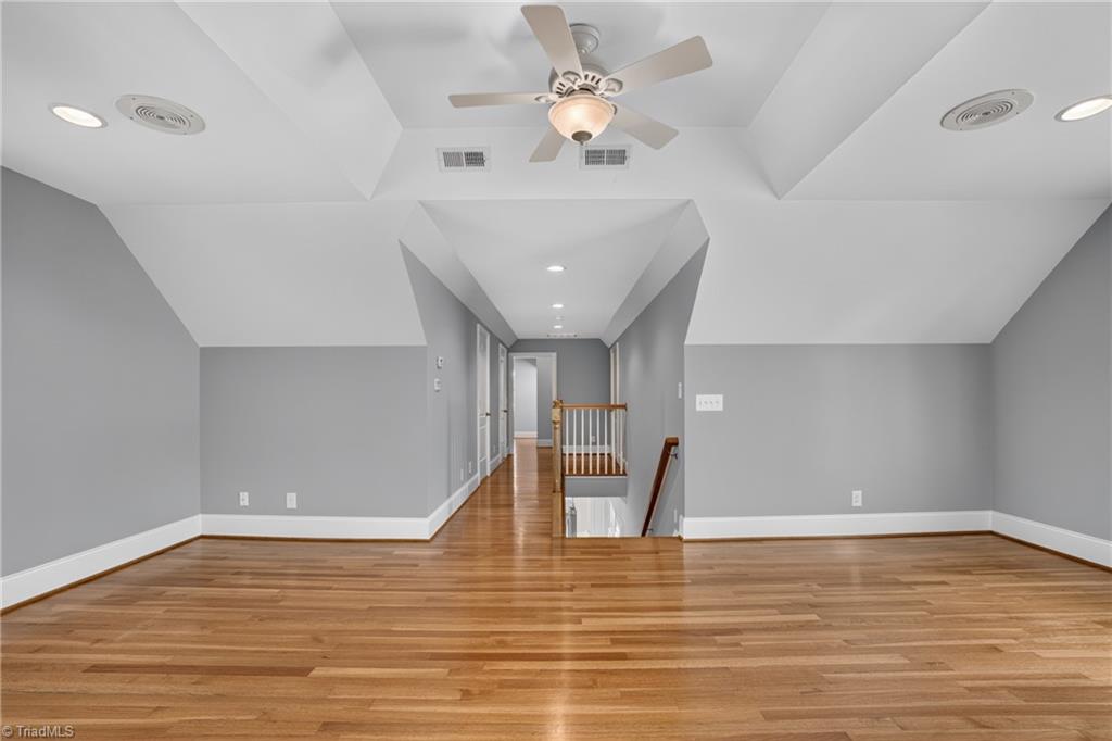 1018 Lochshire Drive Property Photo 32