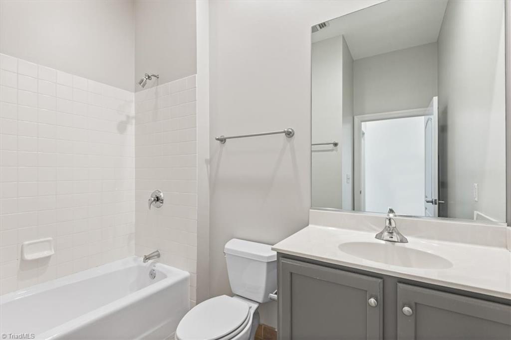 113 N Church Street # 206 Property Photo 7