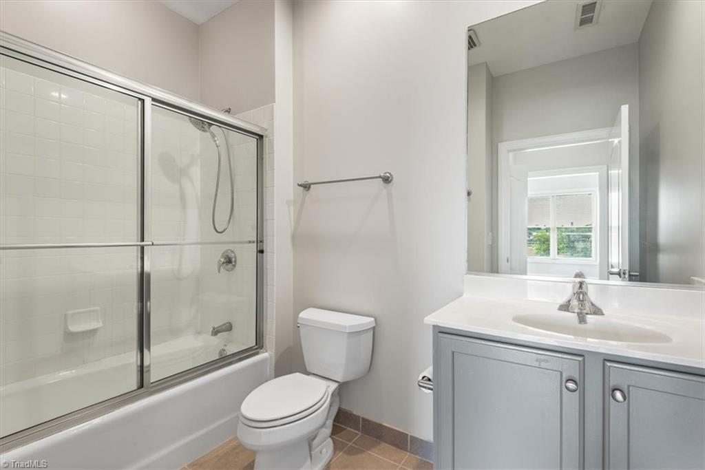 113 N Church Street # 206 Property Photo 10