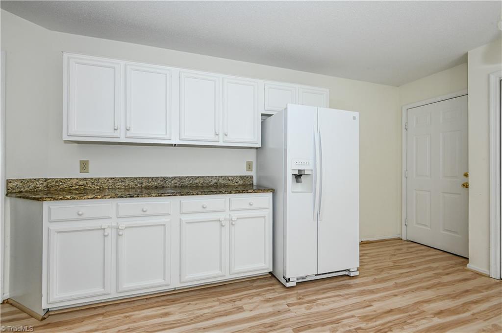 5 Irving Park Lane Property Photo 11