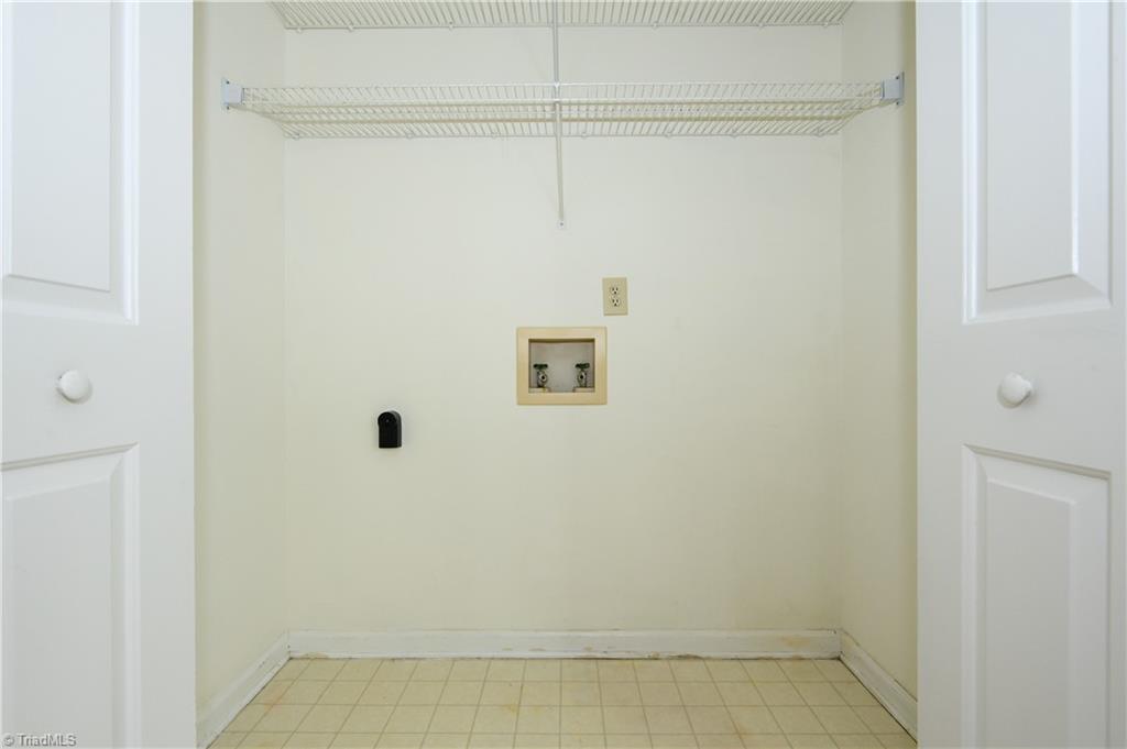 5 Irving Park Lane Property Photo 14