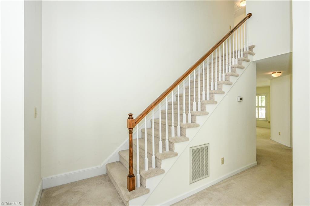 5 Irving Park Lane Property Photo 20