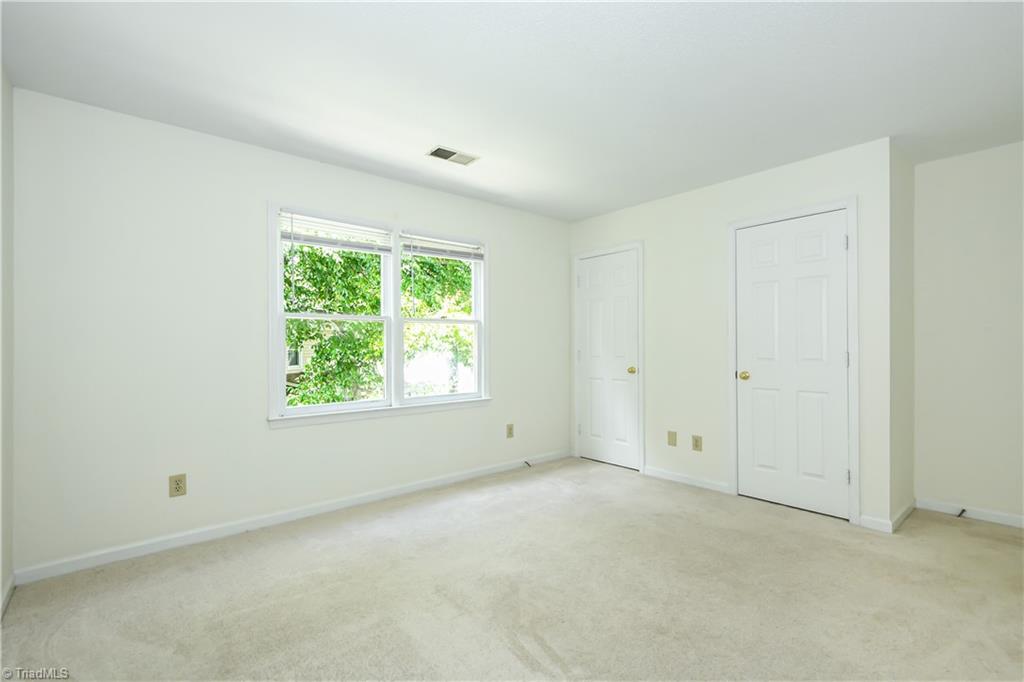 5 Irving Park Lane Property Photo 27