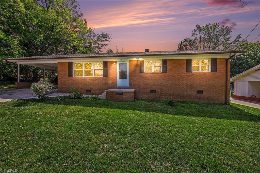 324 Silver Avenue Property Photo 1