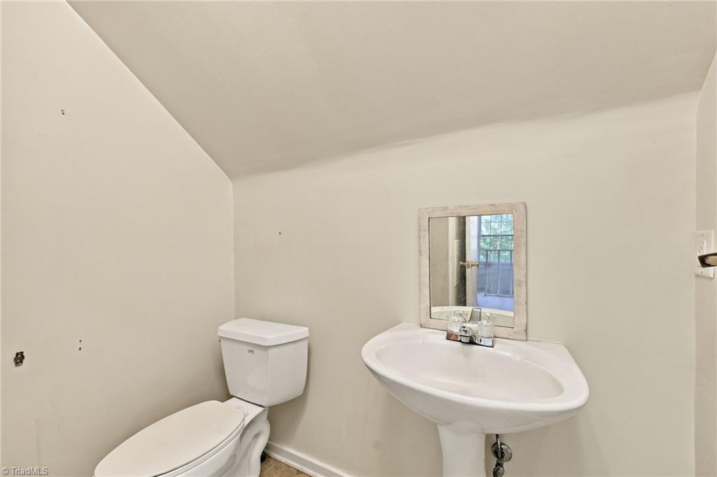 636 Stoney Creek Church Road Property Photo 25