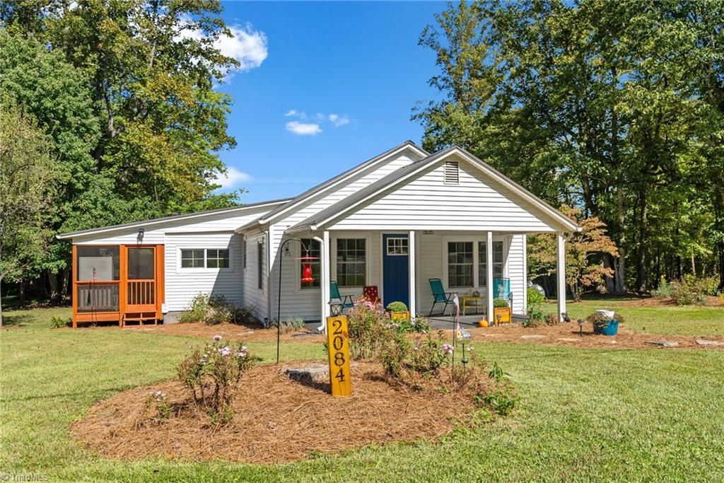 2084 Thurmond Road Property Photo 1