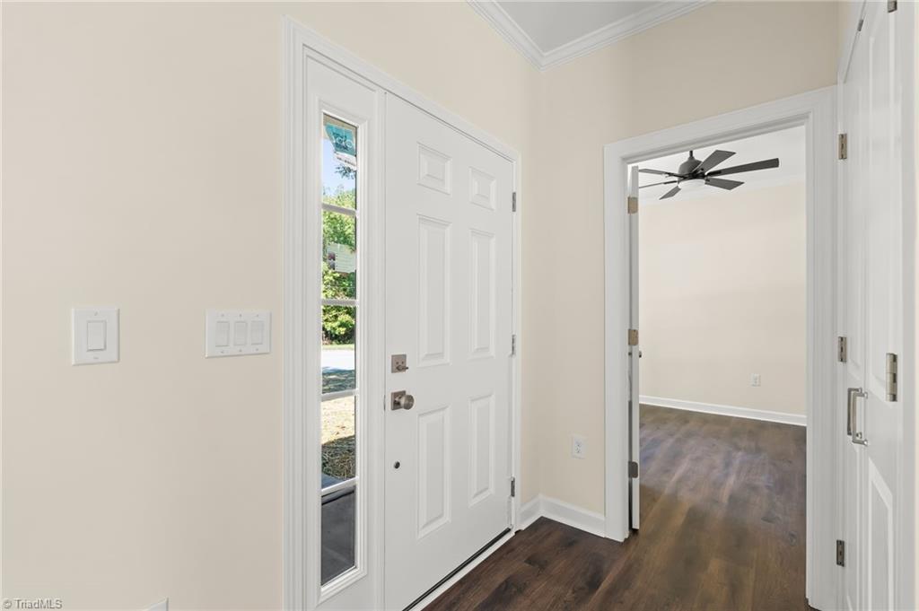 1055 Fisher Ferry Street Property Photo 6