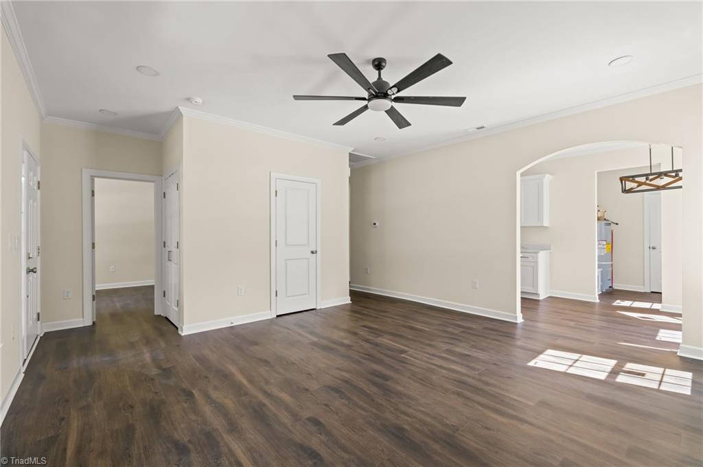 1055 Fisher Ferry Street Property Photo 8