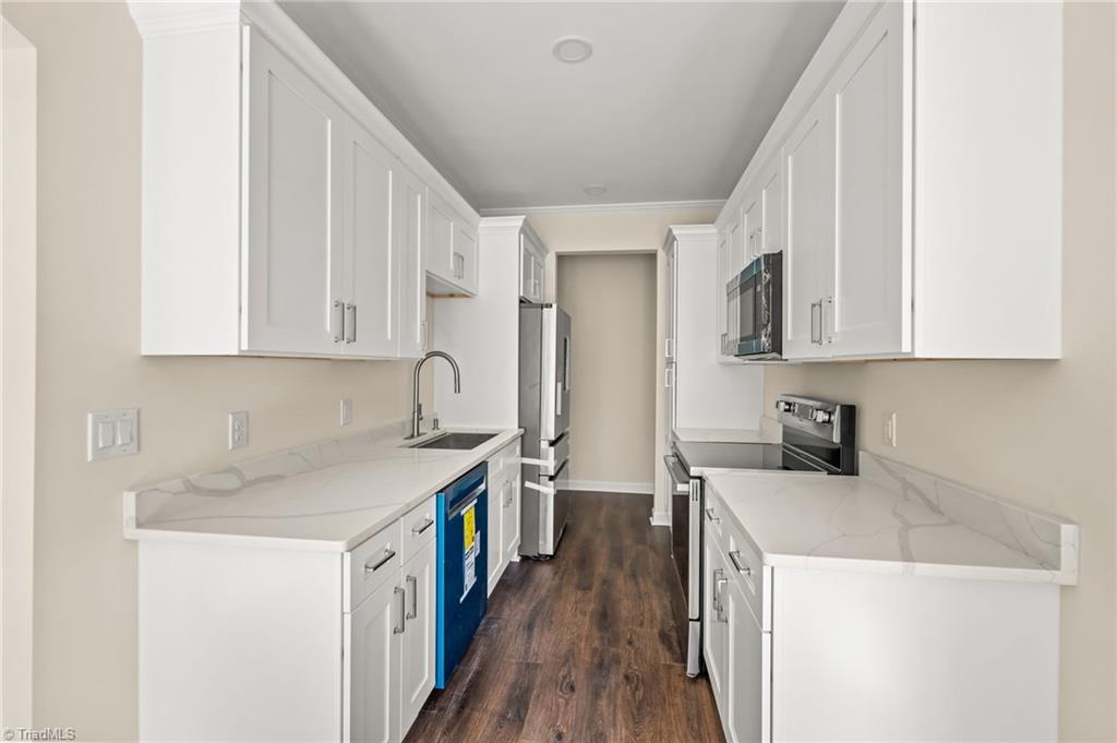 1055 Fisher Ferry Street Property Photo 11