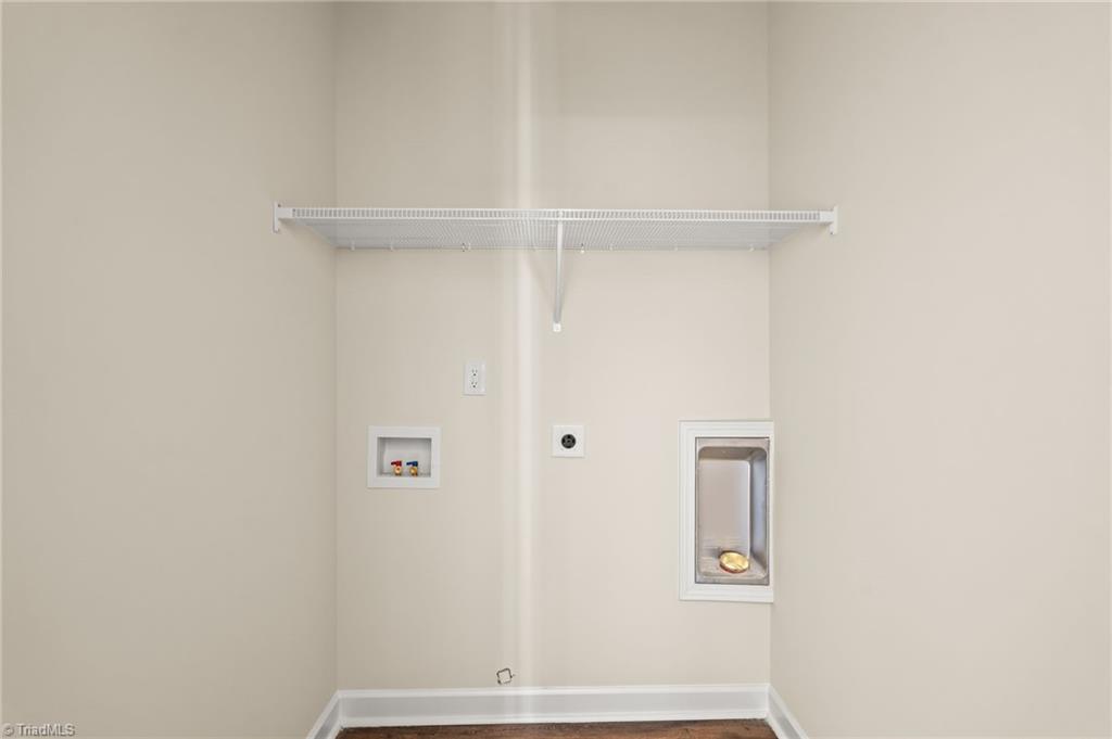 1055 Fisher Ferry Street Property Photo 16