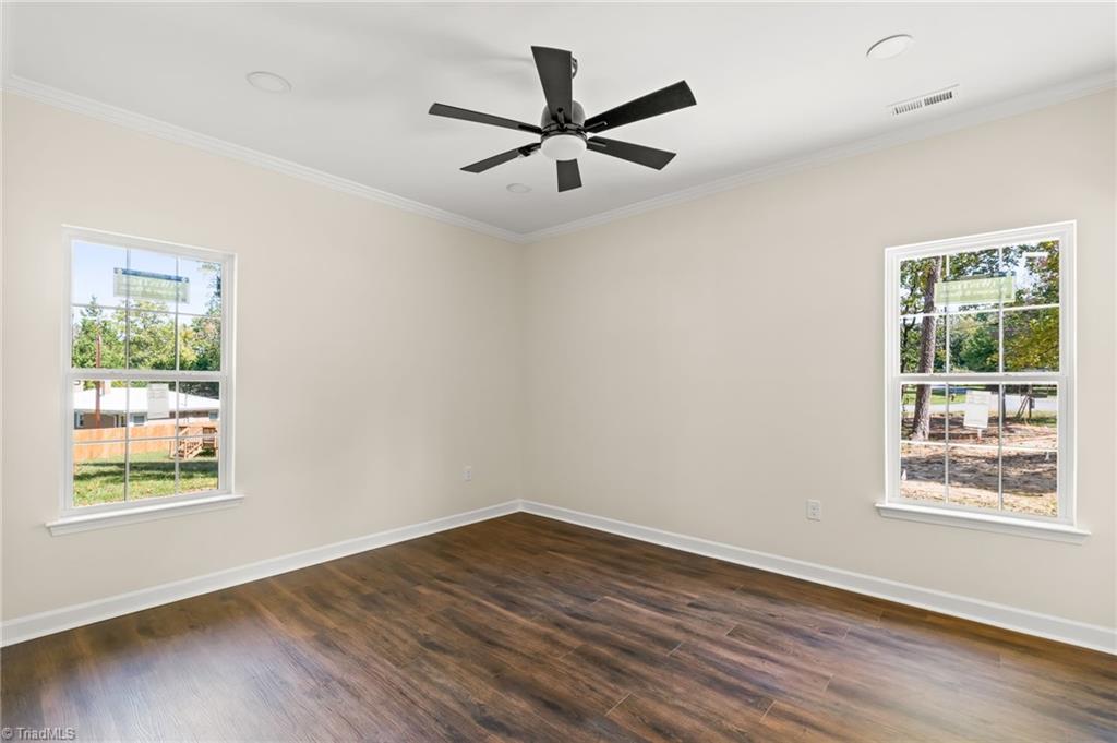 1055 Fisher Ferry Street Property Photo 17