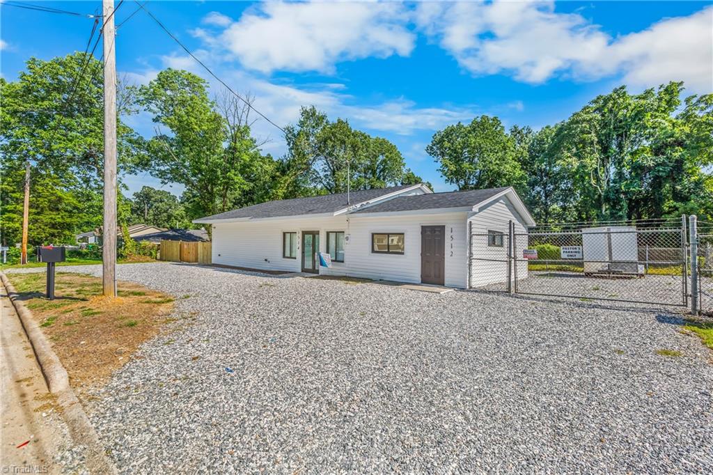1514 Willard Avenue Property Photo 1