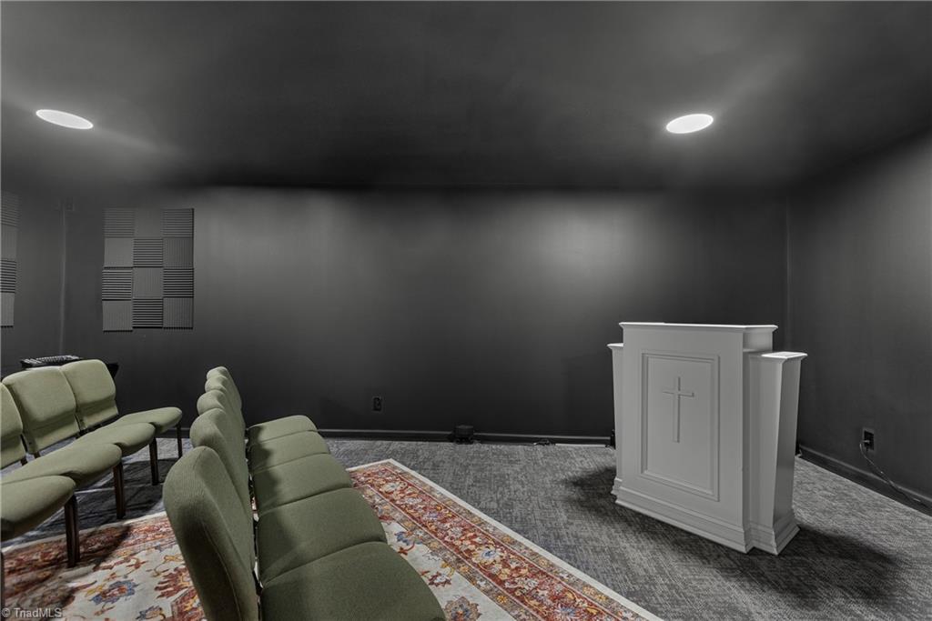 1514 Willard Avenue Property Photo 10
