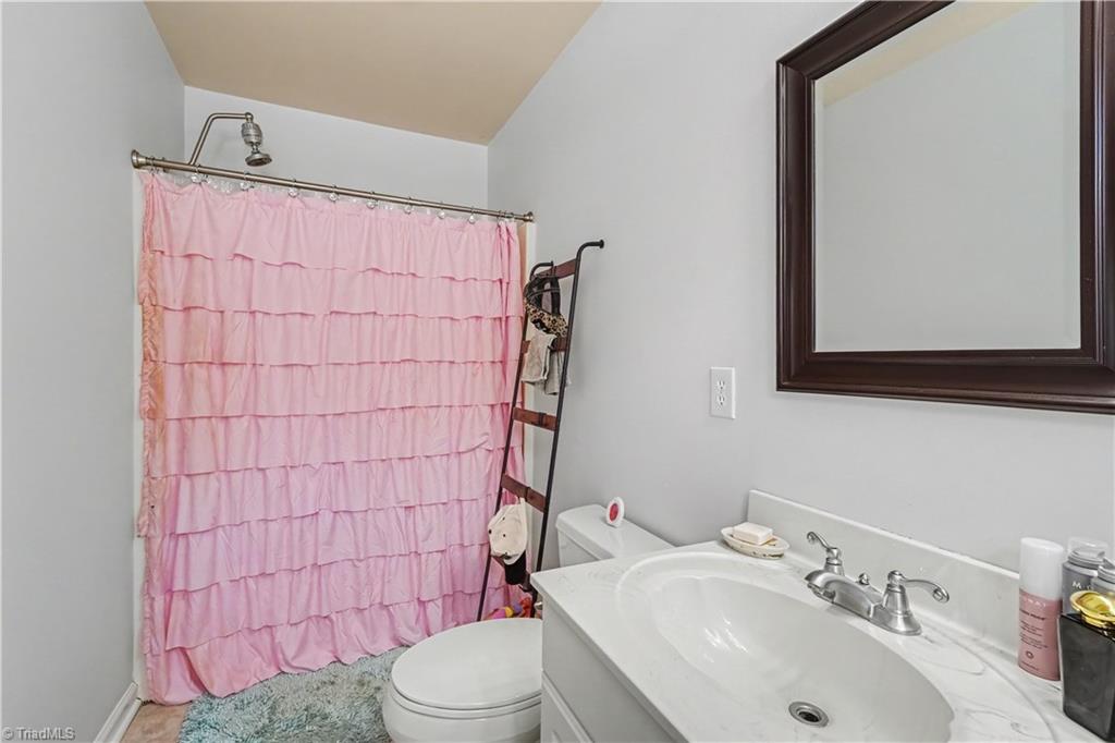 5328 Stigall Road Property Photo 9