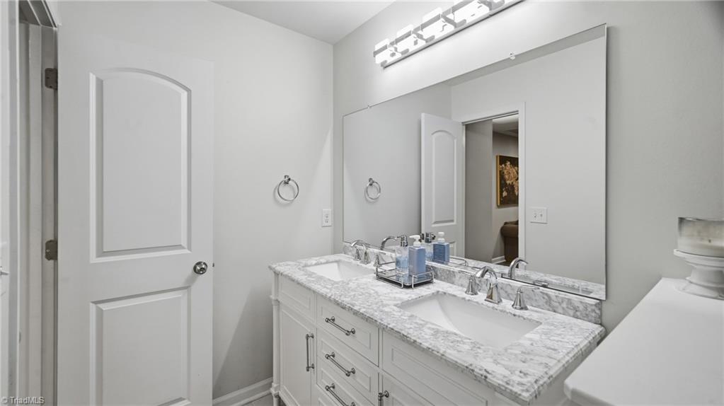 1017 Scotch Pine Way Property Photo 35