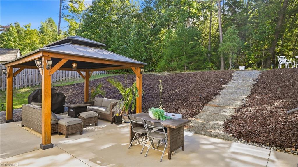 1017 Scotch Pine Way Property Photo 42