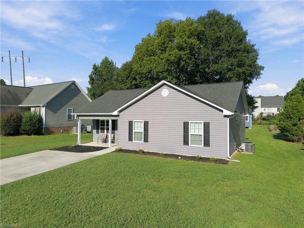 2426 Wood Duck Drive Property Photo 3