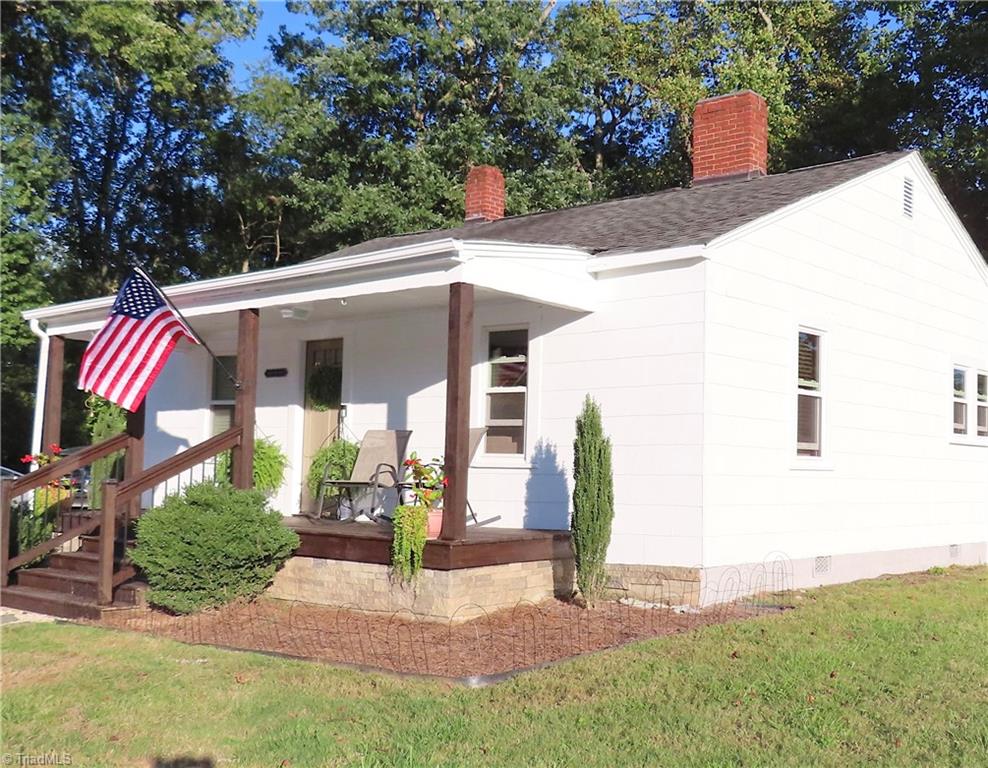 202 Oak Hill Drive Property Photo 1