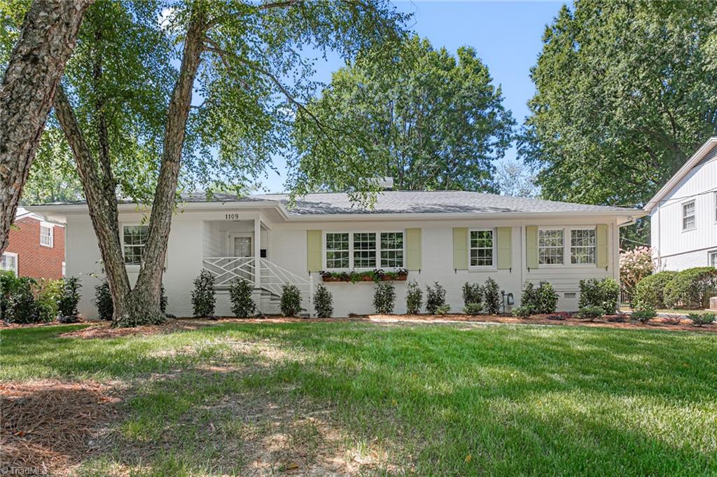 1109 Buckingham Road Property Photo 2