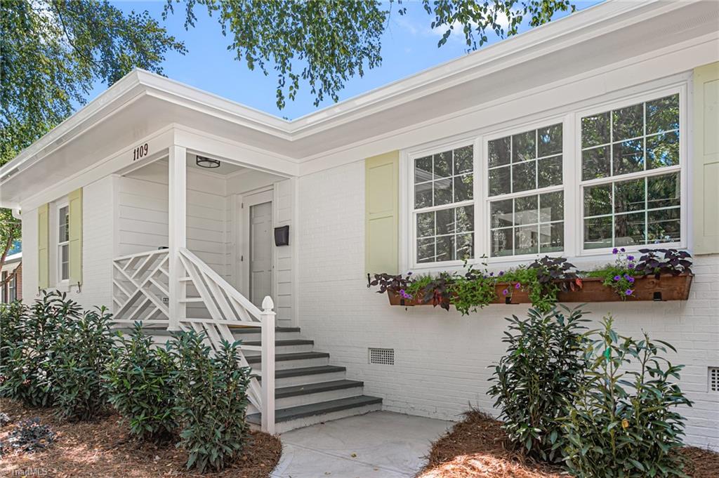 1109 Buckingham Road Property Photo 3