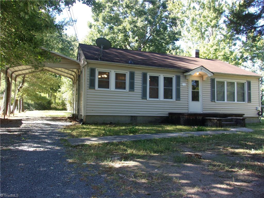 212 Foster Street Property Photo 1