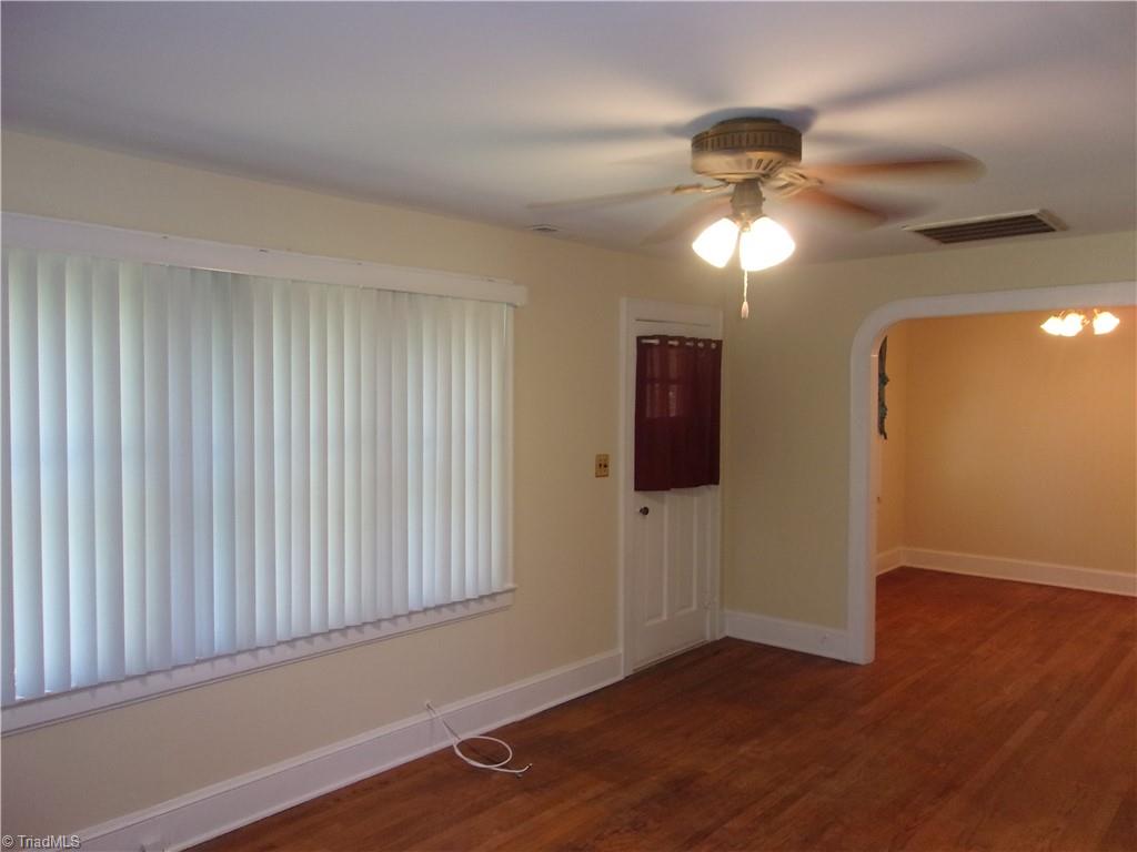 212 Foster Street Property Photo 2