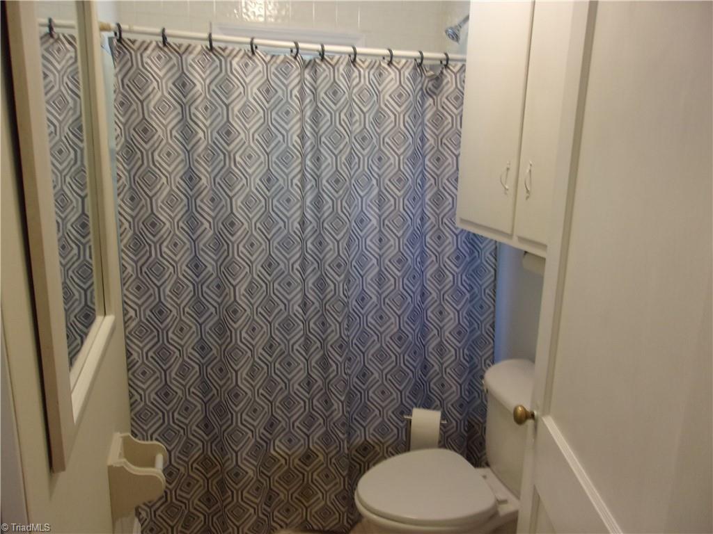 212 Foster Street Property Photo 18