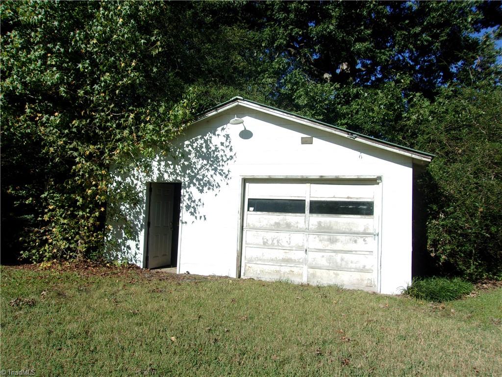 212 Foster Street Property Photo 25