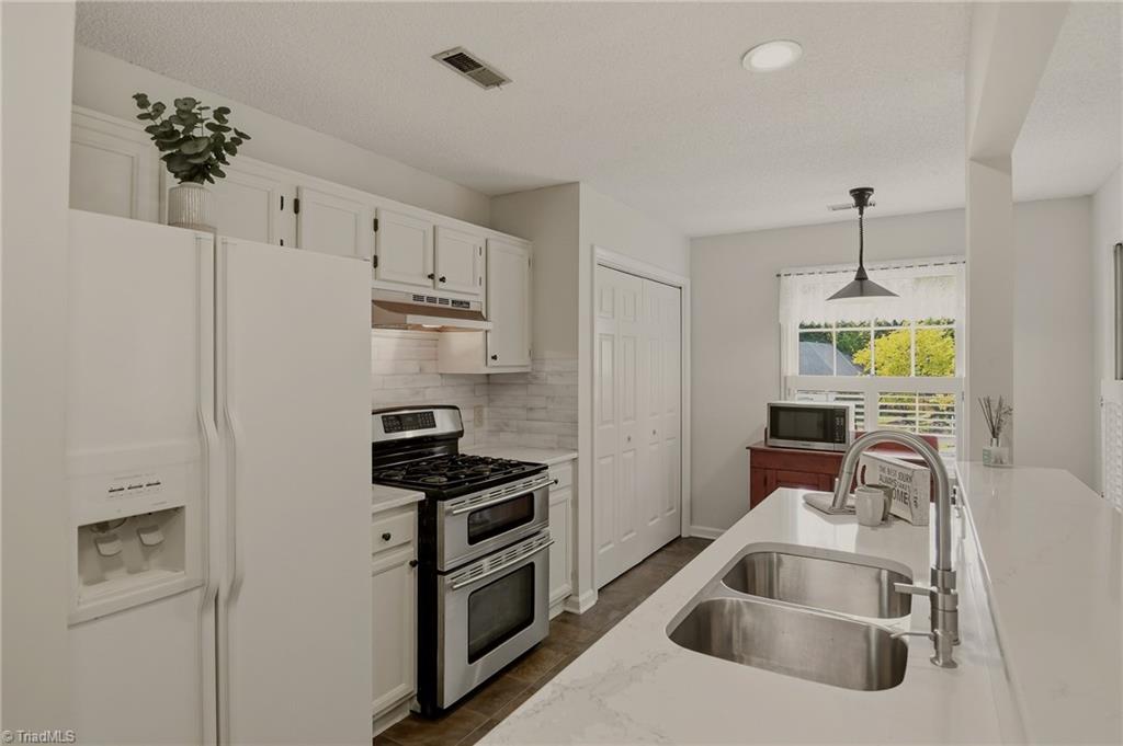 3501 Briaroak Court Property Photo 12