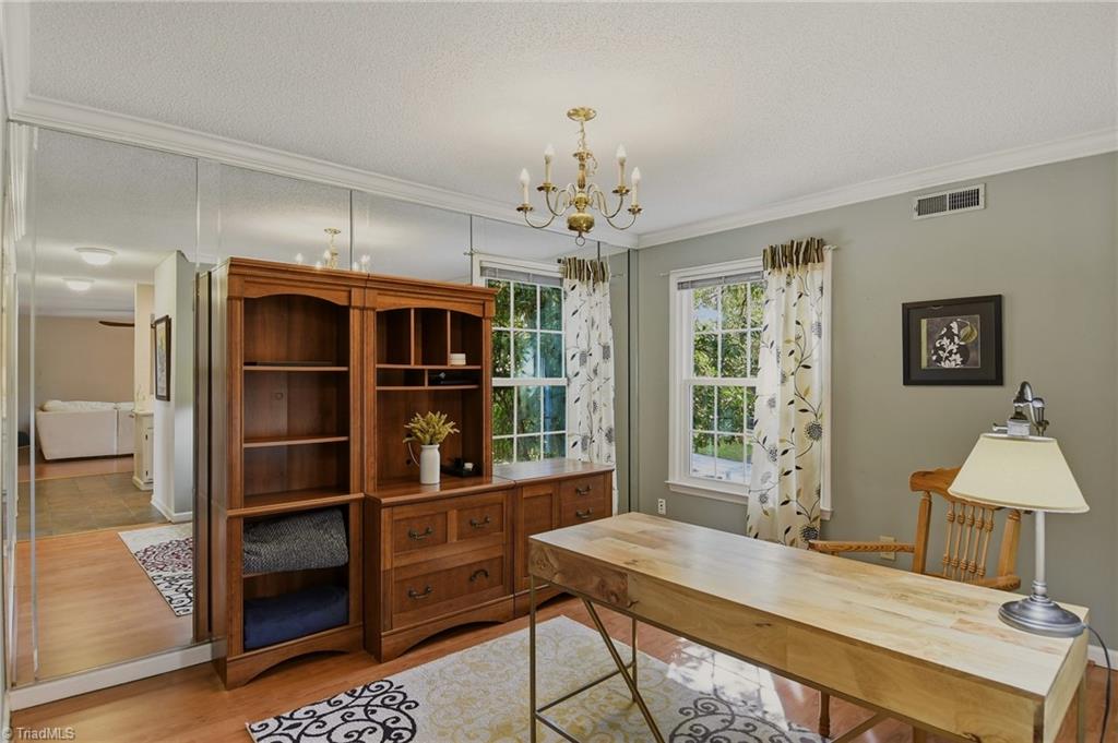 3501 Briaroak Court Property Photo 17