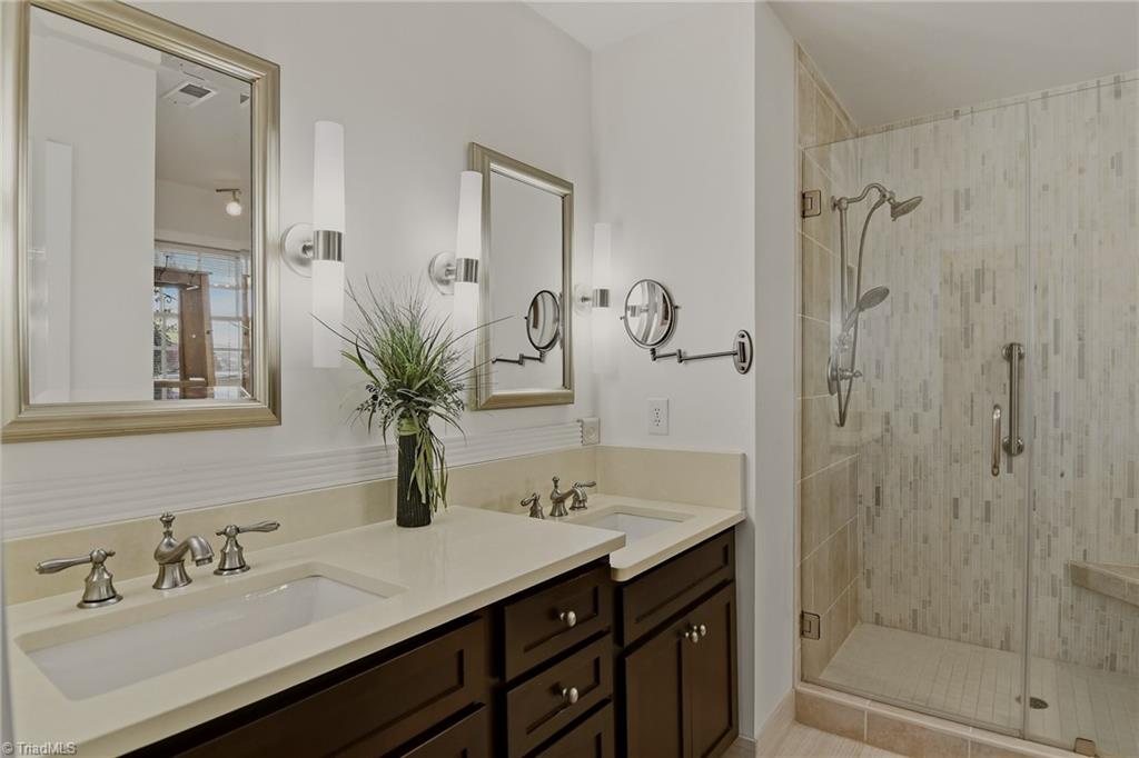 3501 Briaroak Court Property Photo 20