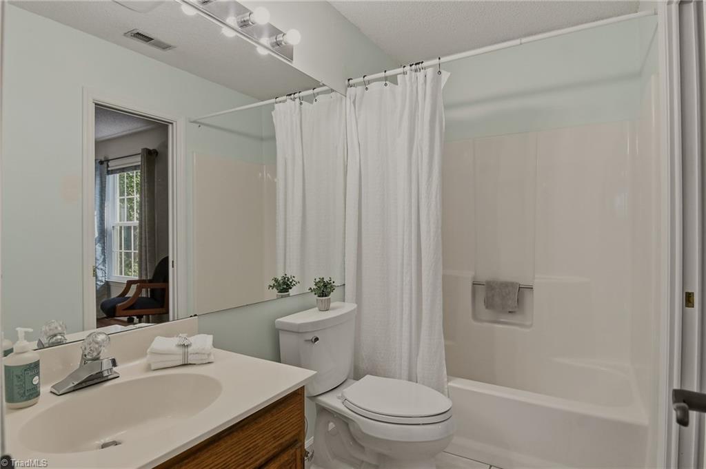 3501 Briaroak Court Property Photo 24