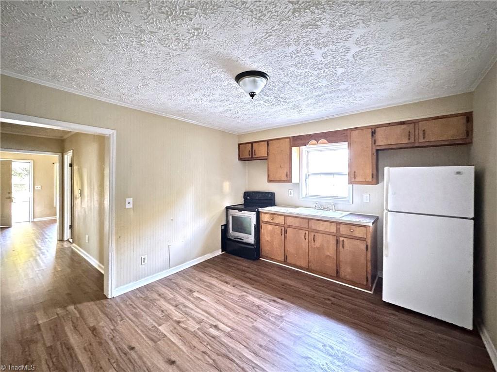 1134 24th Street Ne Property Photo 6