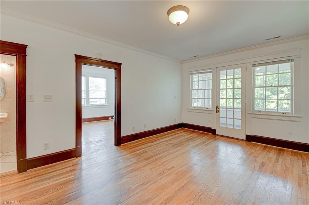 72 West End Boulevard # 5 Property Photo 4