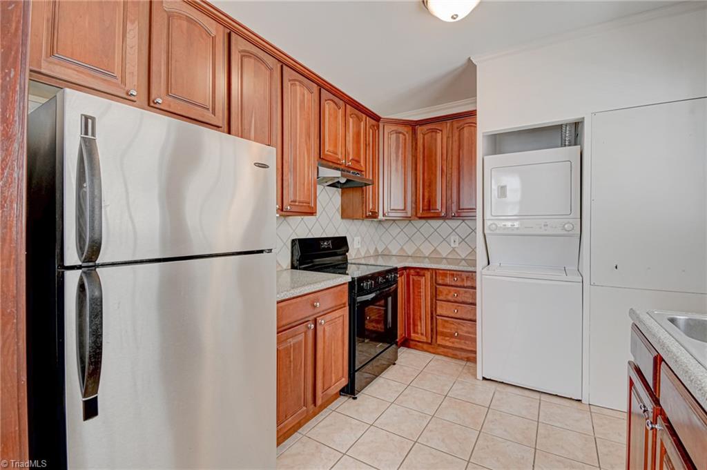 72 West End Boulevard # 5 Property Photo 14