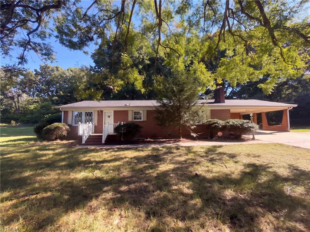 1715 Old Hollow Road Property Photo 1