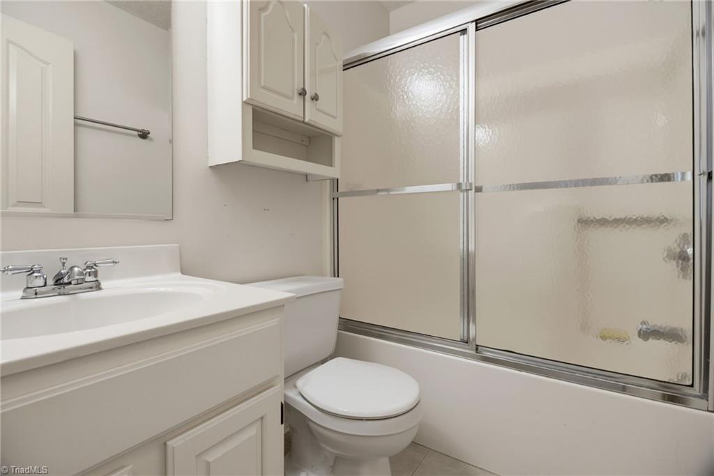 956 Heatherstone Drive Property Photo 19