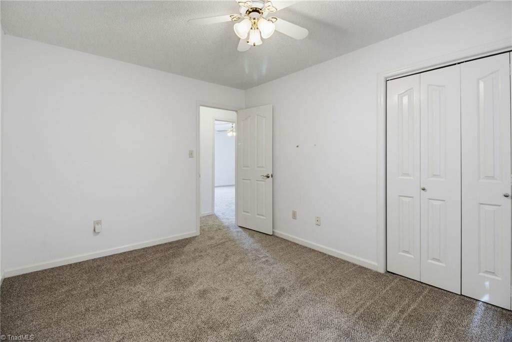 956 Heatherstone Drive Property Photo 21