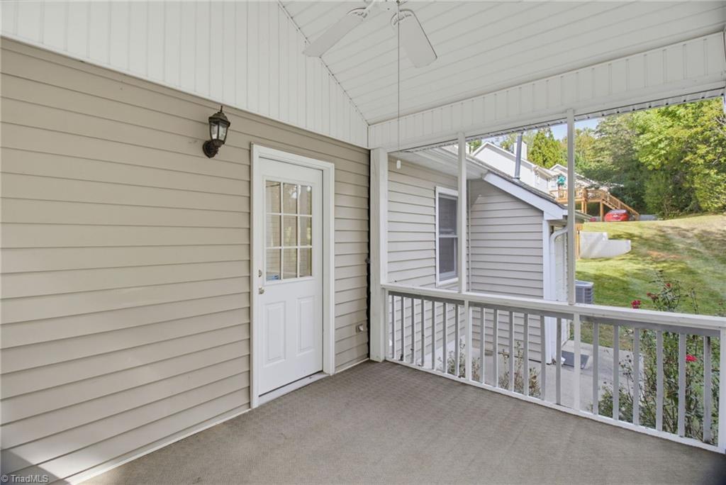 956 Heatherstone Drive Property Photo 23
