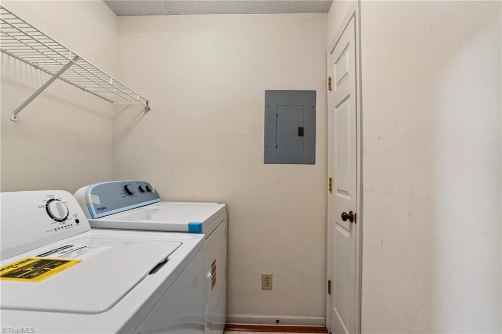 3642 Morris Farm Drive # 2b Property Photo 28